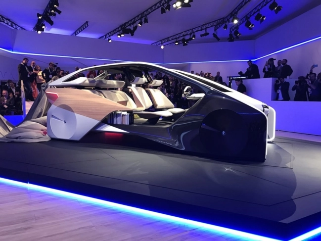 9 mẫu xe tương lai sáng tạo trong năm 2017 - 8