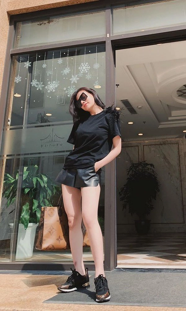 Ai khéo như quỳnh búp bê đi sự kiện hoá nàng thơ bước xuống phố lại sexy bất ngờ - 11