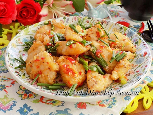 Ăn cơm thỏa thích với cá chiên mặn ngọt lạ miệng mà ngon - 7
