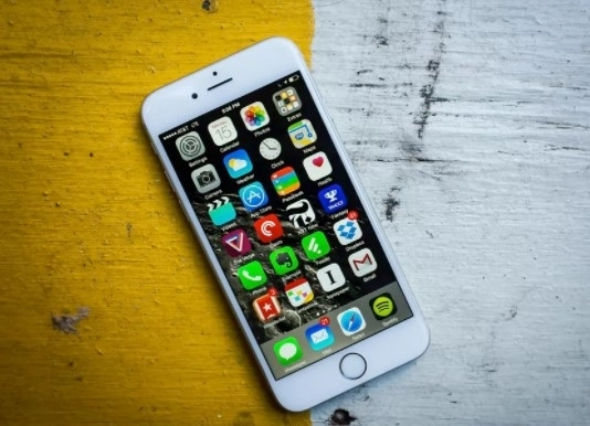 Apple bắt đầu đối mặt với kiện cáo vì cố tình làm chậm iphone - 2
