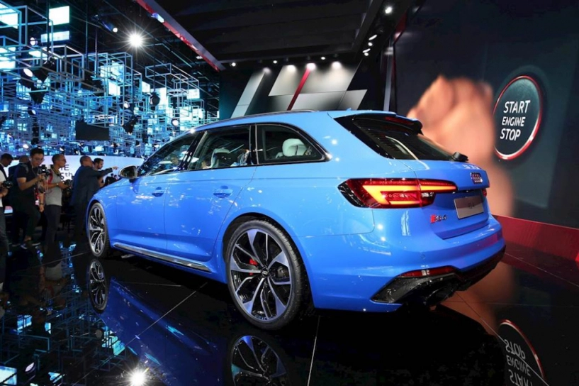 Audi rs4 avant thế hệ mới giá 95600 usd - 2