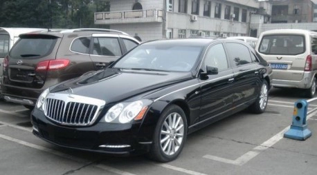  ba xe siêu sang maybach 62s trong một bức ảnh - 1