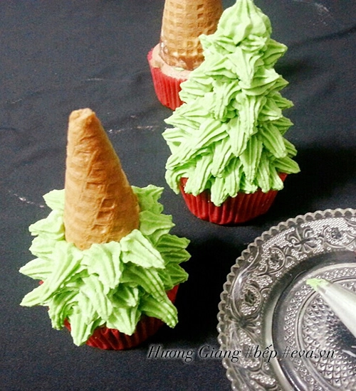 Bánh cupcake cây thông cho noel thêm ấm áp - 8