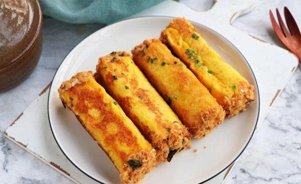 Bánh mì ăn vừa khô vừa nhạt nhẽo mẹ đem vào chảo chiên 5 phút sau kết quả bất ngờ - 1