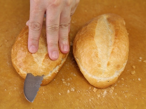 Bánh mì kẹp thịt đơn giản mà ngon - 3