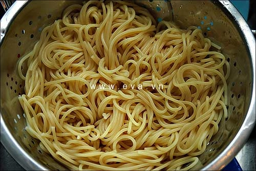 Bánh spaghetti kiểu ý thơm ngon - 9