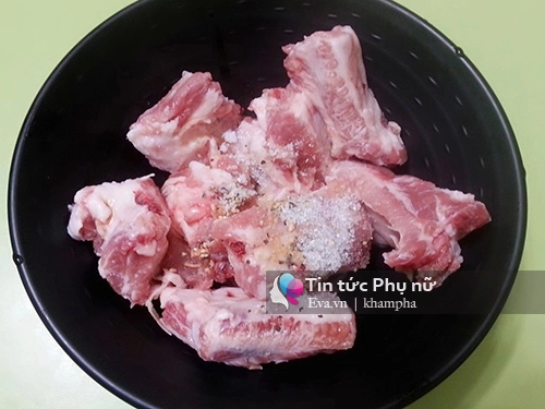 Bật mí 2 cách làm sườn xào chua ngọt đúng chuẩn màu đẹp thịt mềm tốn cơm vô cùng - 2