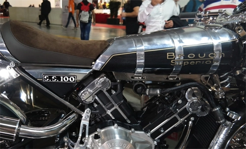 Brough superior ss100 siêu mô tô với giá hơn 13 tỷ đồng tại anh - 3