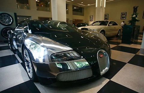  bugatti veyron centenaire đầu tiên có mặt tại đại lý - 2