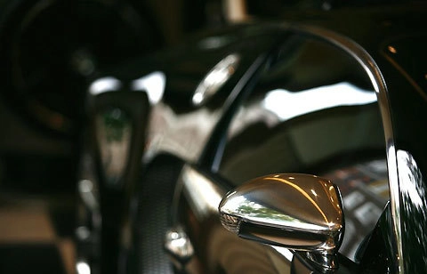  bugatti veyron centenaire đầu tiên có mặt tại đại lý - 4