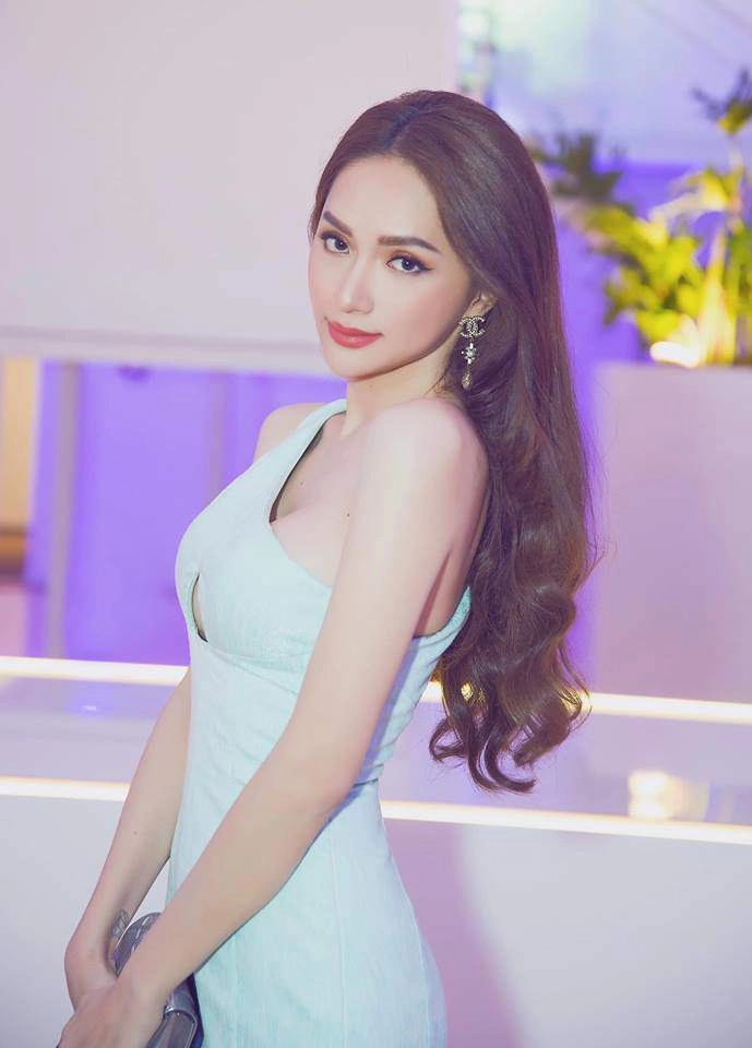 Búi tóc củ tỏi vào bếp làm nội trợ hương giang gây mê với làn da căng mịn phát sáng - 18