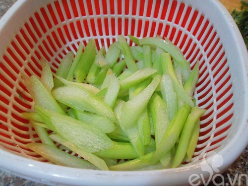 Bún riêu ngao nóng hổi cho bữa sáng - 4