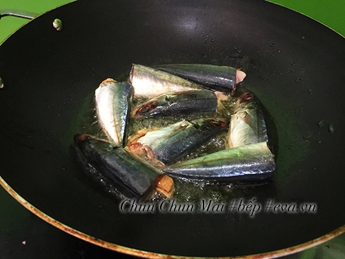 Cá nục kho cà chua đậm đà đưa cơm - 5