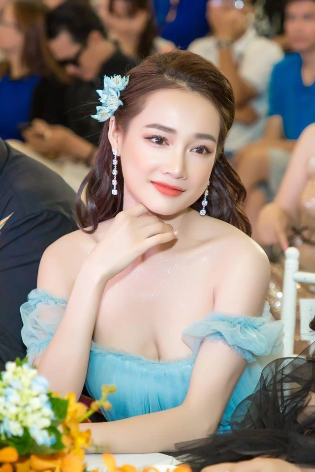 Cả showbiz đã khoe hình con chỉ còn mỗi nhã phương vẫn quyết giấu bé kín như bưng - 4