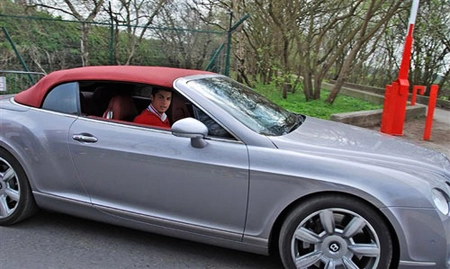  các sao phải lòng bentley continental gtc - 3