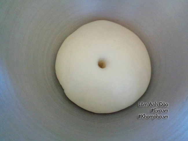 Cách làm bánh bao xúc xích hình thỏ cho bữa sáng - 4