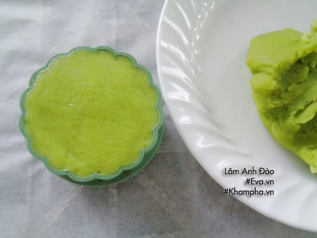 Cách làm bánh dẻo trung thu đậu xanh lá dứa tuyệt ngon - 9