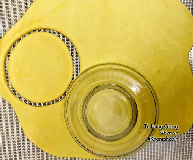 Cách làm bánh gối nhân thịt trứng đơn giản mà ngon tại nhà - 4