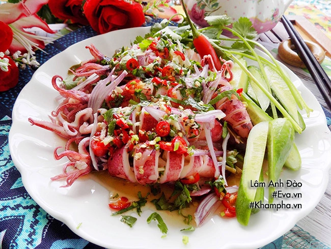 Cách làm mực hấp sả sốt mắm chanh không ăn nhanh là hết - 7