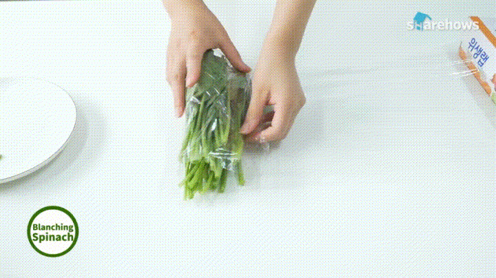 Cách luộc rau không cần nồi vẫn xanh ngắt thẳng hàng đẹp lối chẳng tốn công bày - 3
