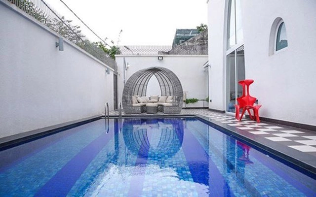 Cận cảnh biệt thự của hoa hậu giáng my to như cung điện phòng khách đủ chứa 200 người - 10