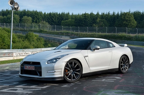  cận cảnh nissan gt-r 2012 - 1