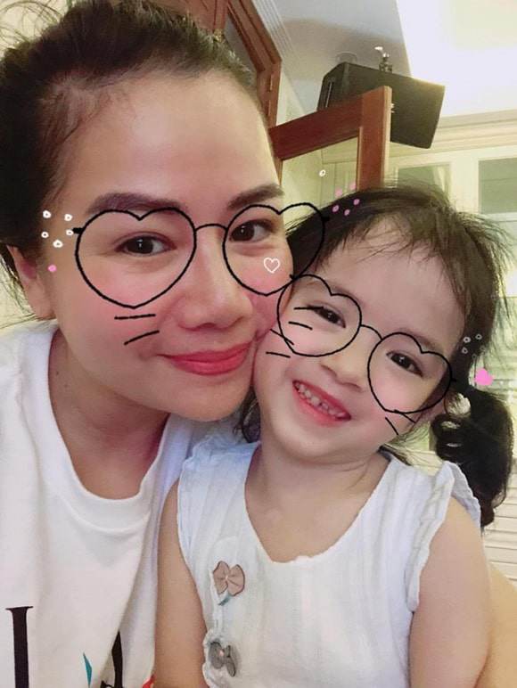 Cân đo nhan sắc 5 nữ đại gia khủng nhất đất việt bà thảo trung nguyên không kém ai - 17