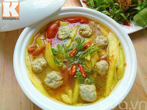 Canh chua chả cá dọc mùng tốn cơm vô cùng - 7