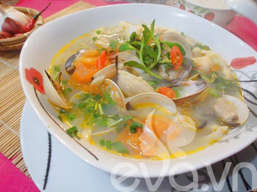 Canh ngao nấu măng chua nóng hổi - 8