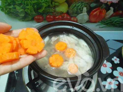 Canh sườn củ sen nóng hổi - 6