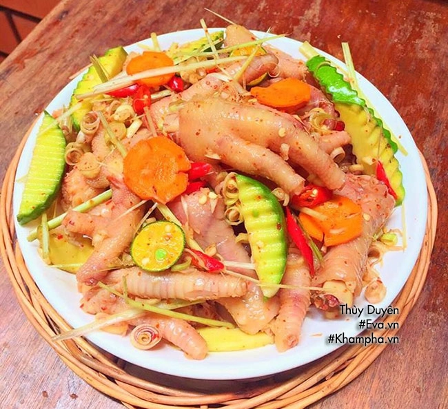 Chân gà cay trộn xoài xanh siêu hấp dẫn vợ vụng mấy chồng cũng khen nức nở - 8