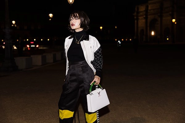 Châu bùi chứng minh đẳng cấp nhờ cây đồ cool ngầu tại paris fashion week thu đông 2020 - 2