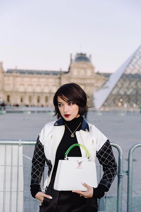 Châu bùi chứng minh đẳng cấp nhờ cây đồ cool ngầu tại paris fashion week thu đông 2020 - 7