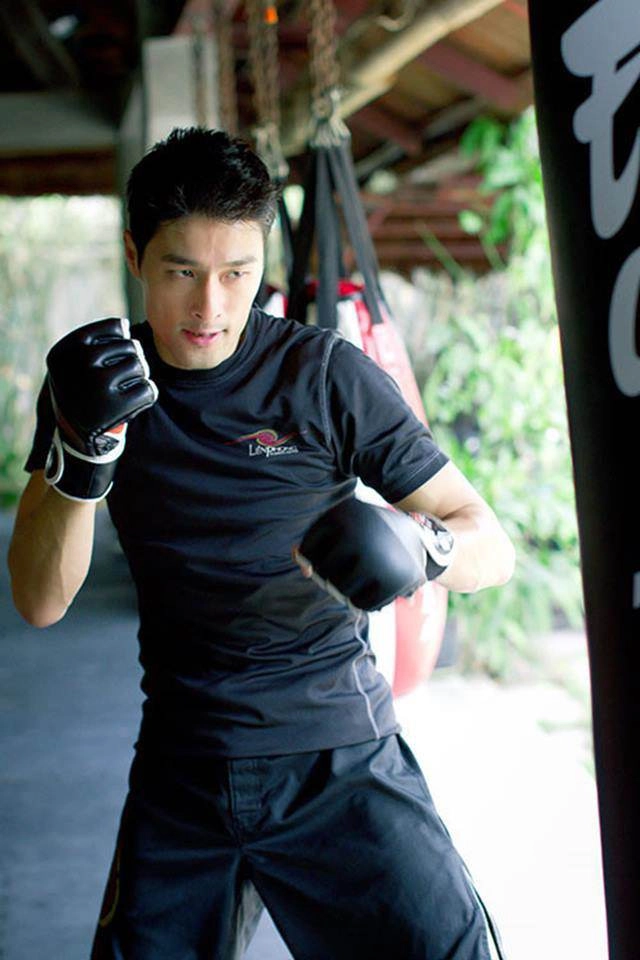 Chị em khóc thét khi nhìn ảnh xuống sắc của tài tử lừng lẫy một thời johnny trí nguyễn - 1