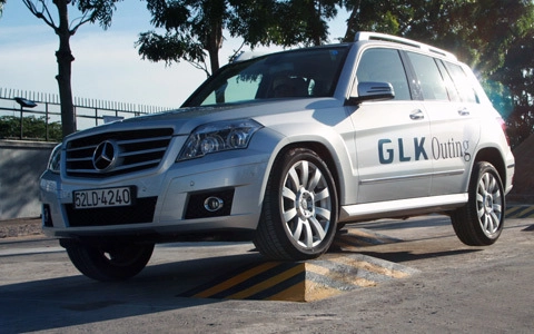  chiến binh glk 4matic vượt địa hình - 2