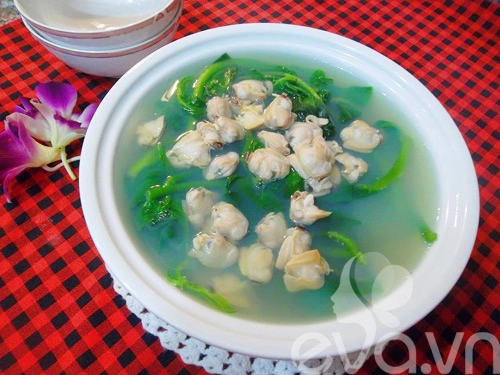 Chiều nấu canh ngao mồng tơi cho mát - 6