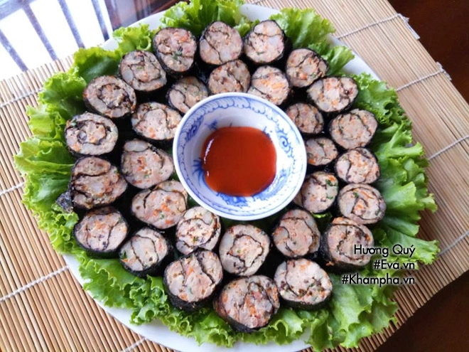 Chủ nhật thảnh thơi mẹ ra tay có ngay món rong biển cuộn tôm thịt chiên giòn - 13