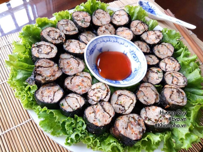 Chủ nhật thảnh thơi mẹ ra tay có ngay món rong biển cuộn tôm thịt chiên giòn - 14