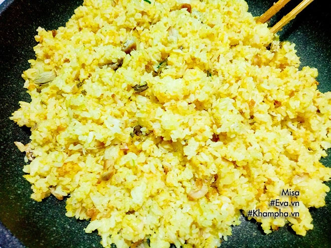 Cơm rang cá mặn chuẩn vị ngon lành cho bữa sáng no bụng - 8