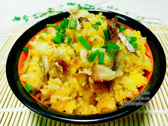 Cơm rang cá mặn chuẩn vị ngon lành cho bữa sáng no bụng - 13