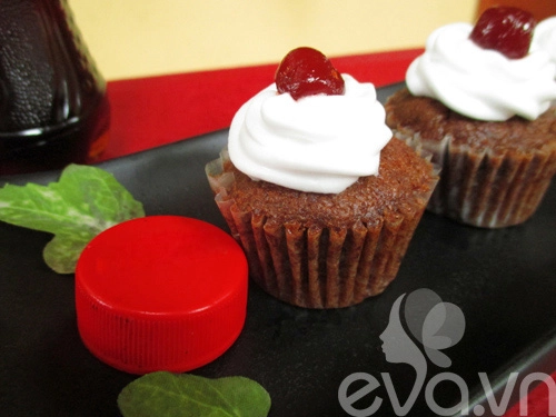 Cupcake vị coca thơm ngon lạ miệng - 7