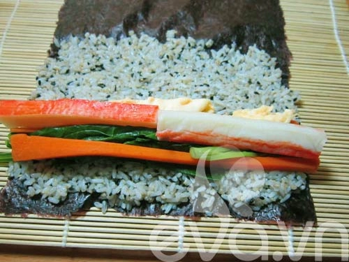 Đãi cả nhà món kimbap tự làm - 5