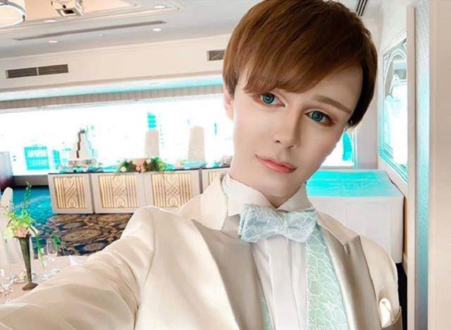 Đang đẹp như soái ca con trai ngôi sao bóng chày gây sốc với ngoại hình như búp bê sống - 7