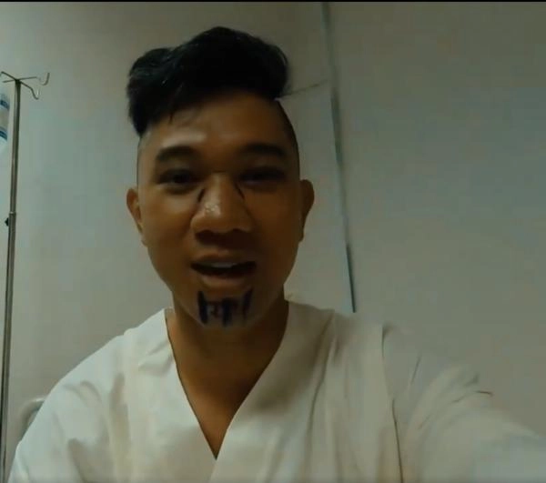 Đập mặt đi xây lại bạn trai thánh nữ ngực đẹp khiến mẹ đẻ cũng chẳng nhận ra - 2