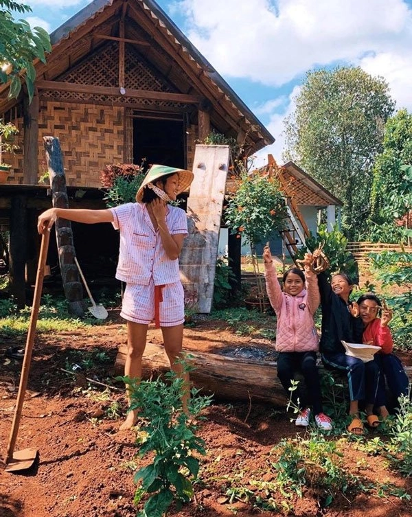 Đầu thập kỷ hhen niê vẫn trung thành đội nón lá mặc đồ bộ đi làm rẫy - 4