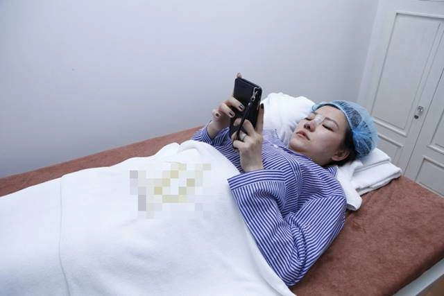 Đều từng dao kéo thử cân trình nhan sắc giữa hai mỹ nhân hot nhất những ngày qua - 5