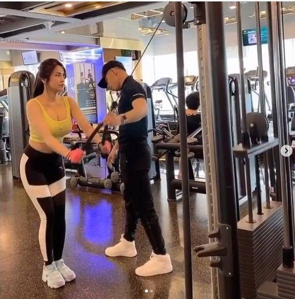 Diệp lâm anh diện bikini khoe đường cong chữ s đẹp mỹ mãn đẳng cấp gái 2 con có khác - 18