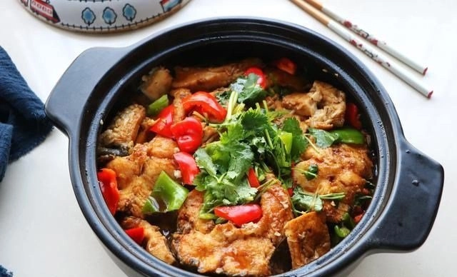 Đổ cá trắm và đậu phụ vào chung nồi ai cũng mắng nhưng bỗng có món ngon không tưởng - 1