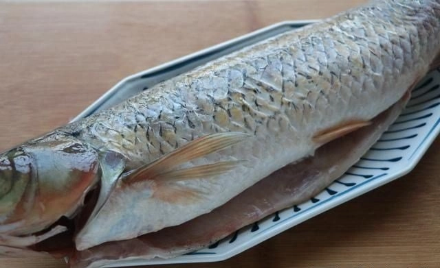 Đổ cá trắm và đậu phụ vào chung nồi ai cũng mắng nhưng bỗng có món ngon không tưởng - 3