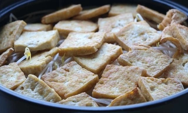 Đổ cá trắm và đậu phụ vào chung nồi ai cũng mắng nhưng bỗng có món ngon không tưởng - 11